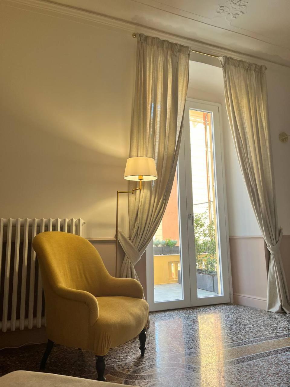 B&B Dimora Liberty Genua Buitenkant foto